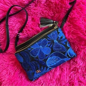 Vintage blue stitch purse